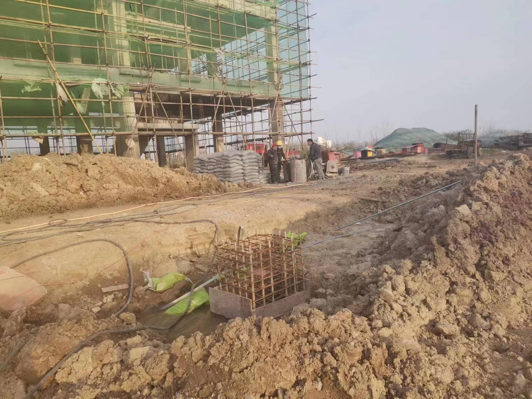 岳普湖当桥梁出现裂缝的时候应该及时加固修补